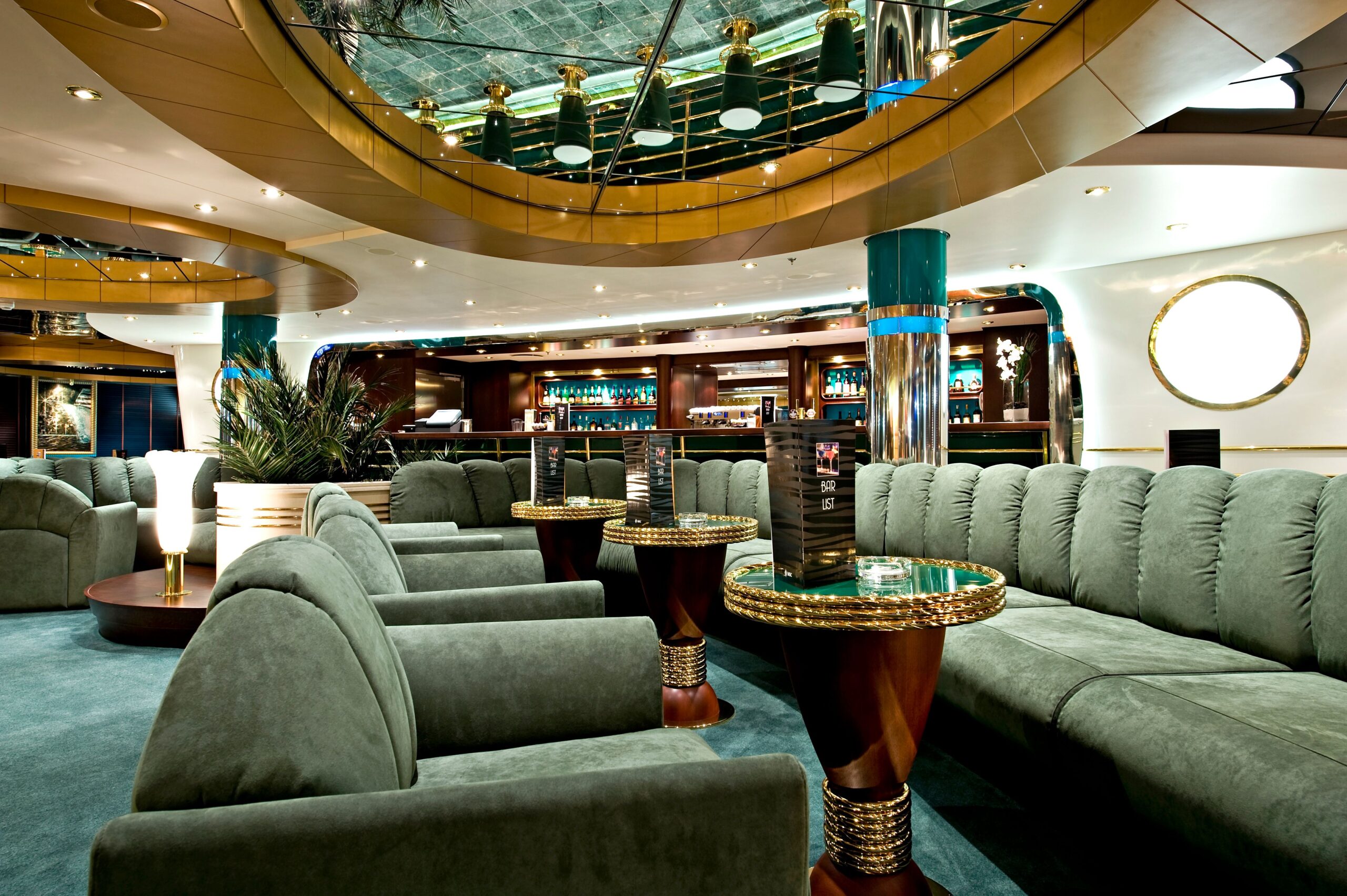 La Prua Piano Bar