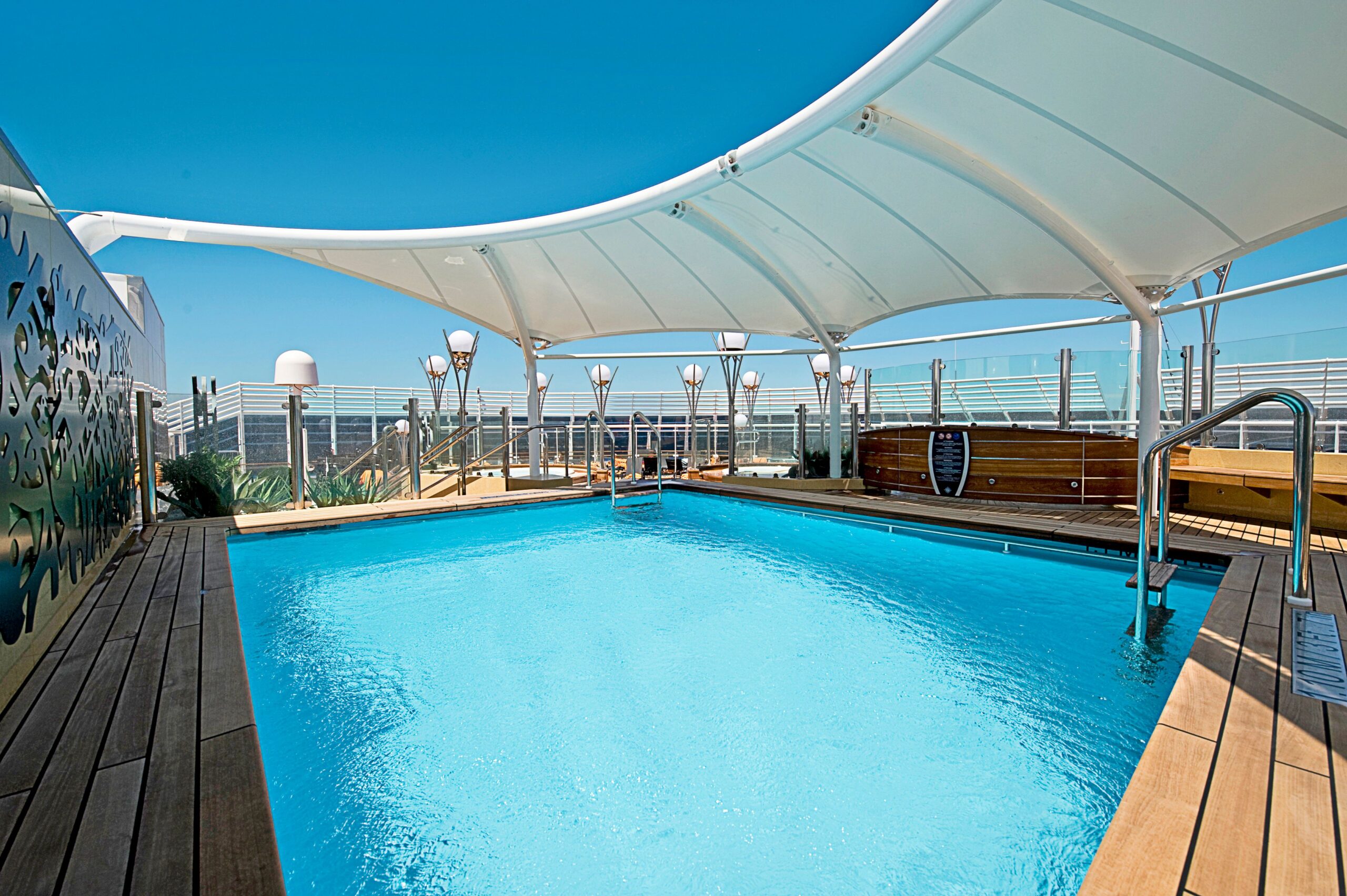 Piscina The One