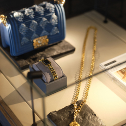 THE BOUTIQUE