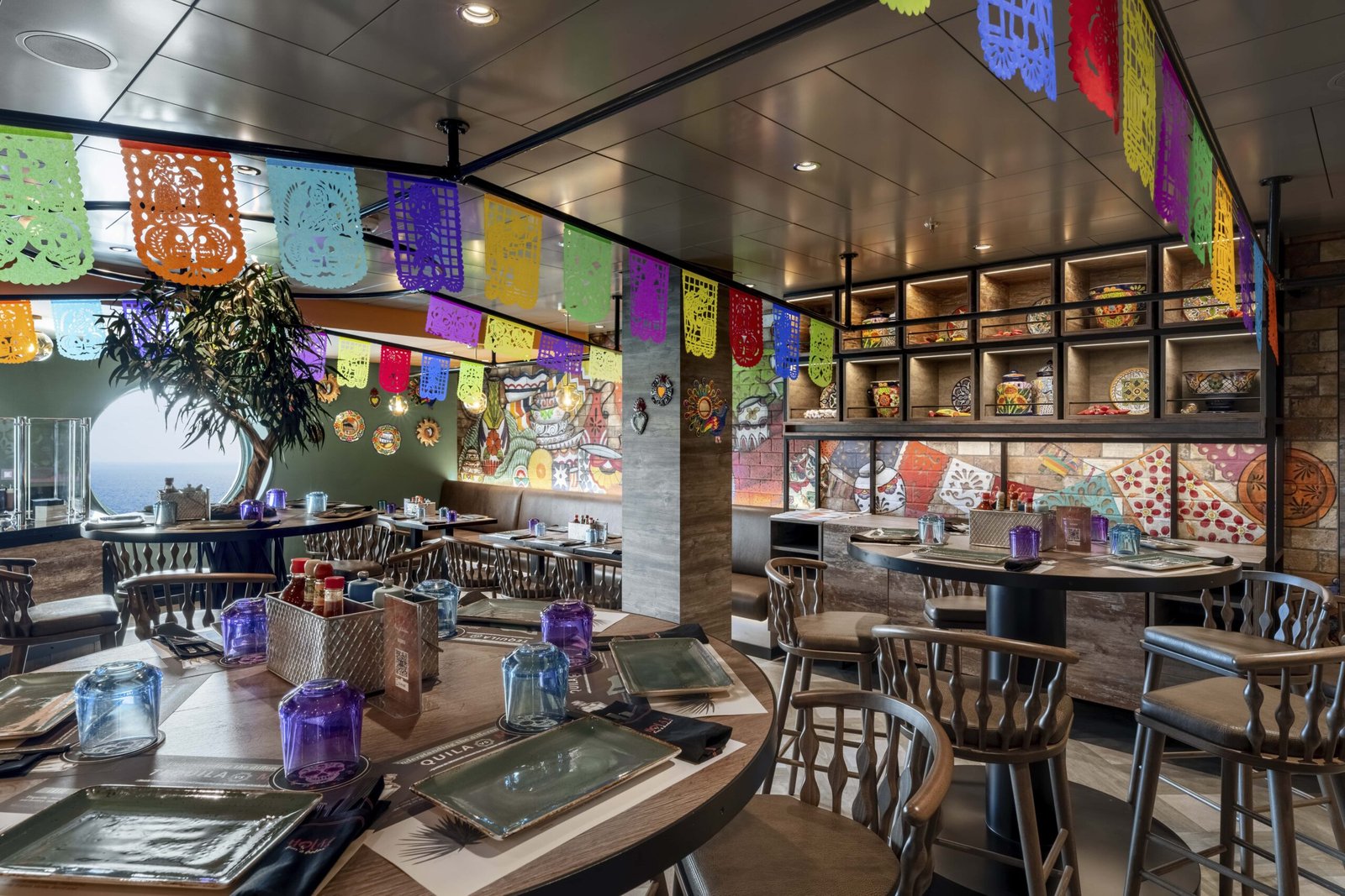 Hola! Tacos & Cantina
