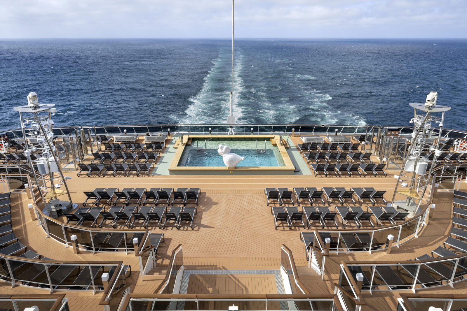 Piscina Horizon