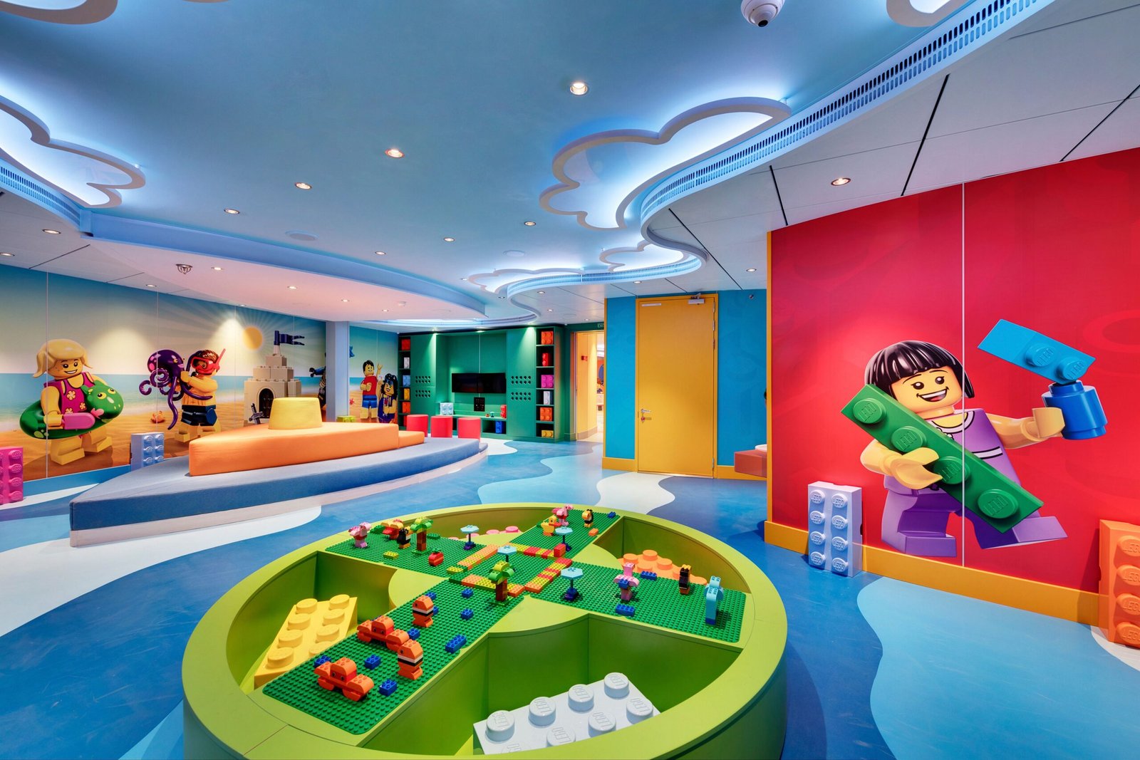 Mini Club Lego