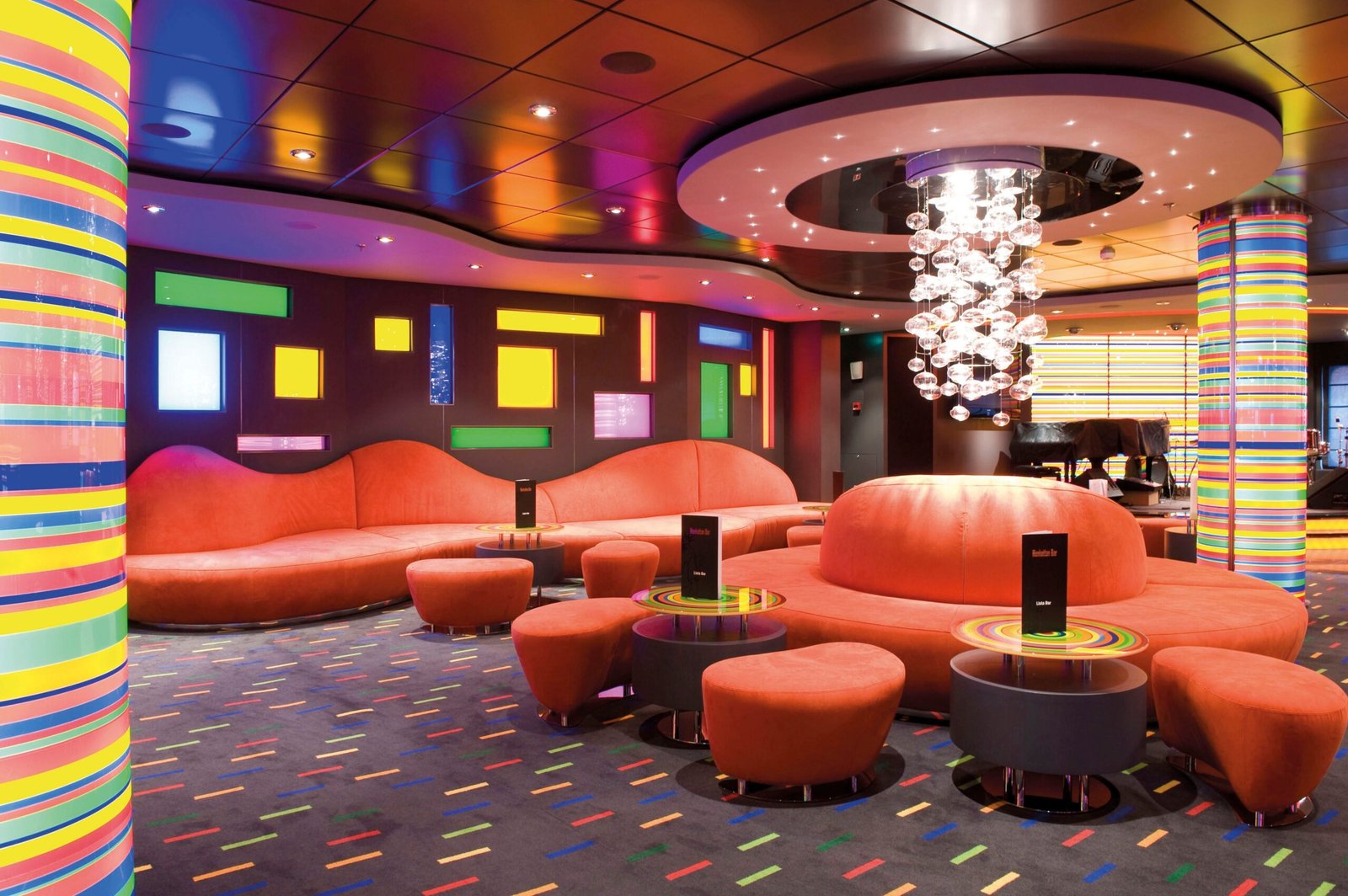 Manhattan Bar