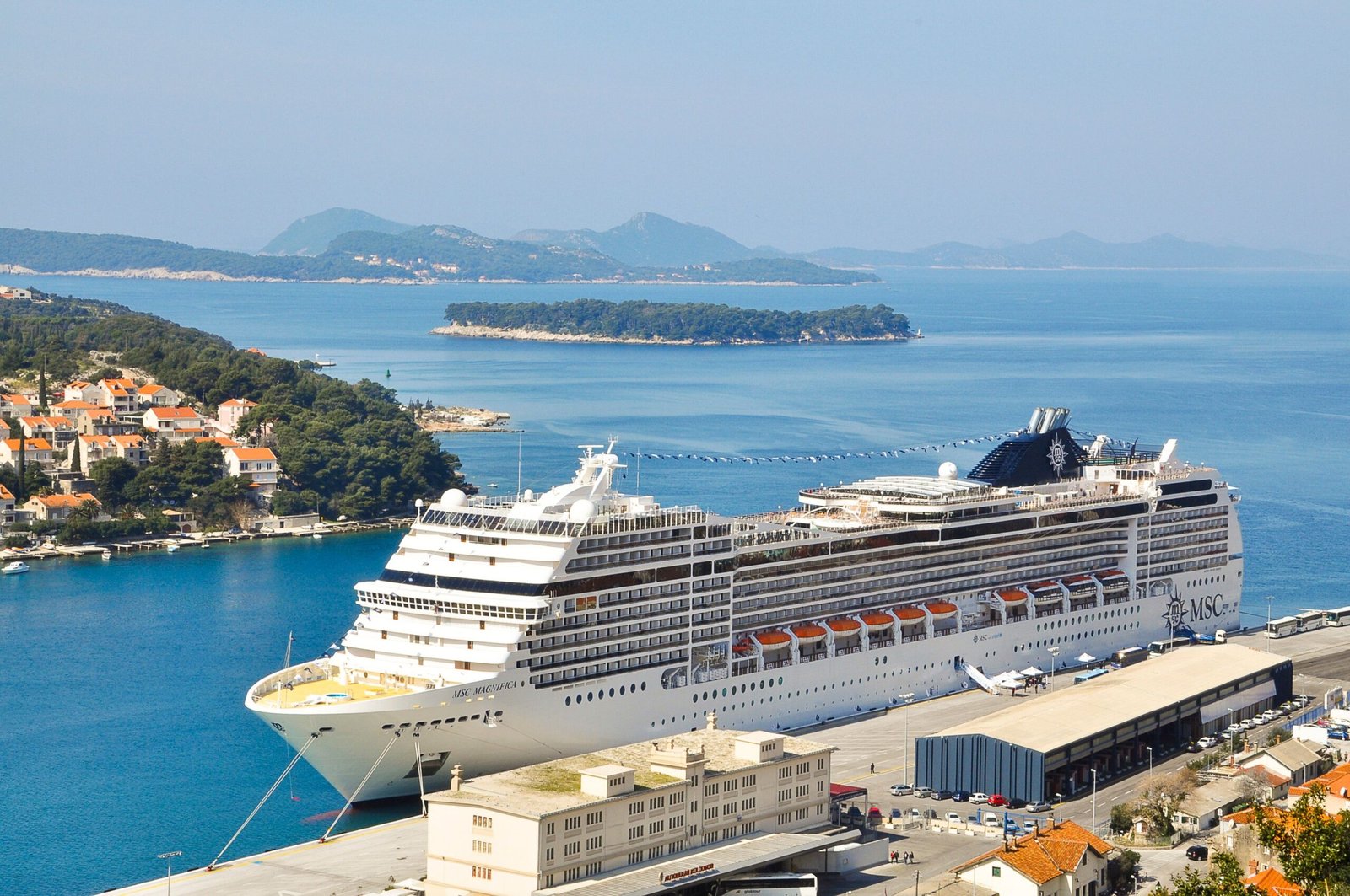MSC Magnifica