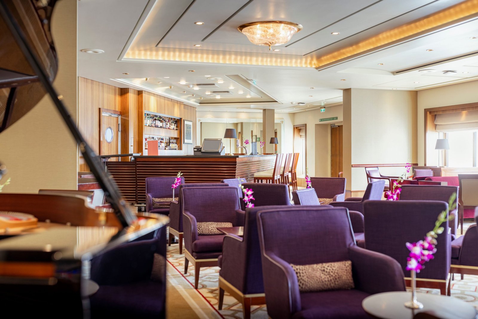 Grills Lounge
