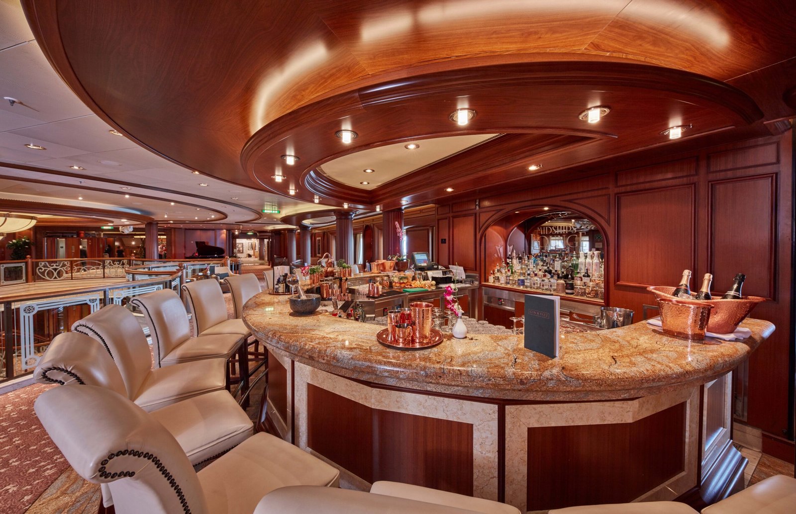 Gin & Fizz at the Midships Lounge