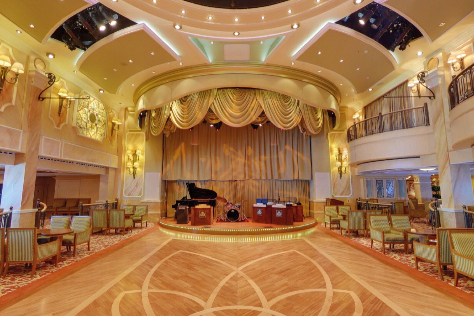 Queens Room