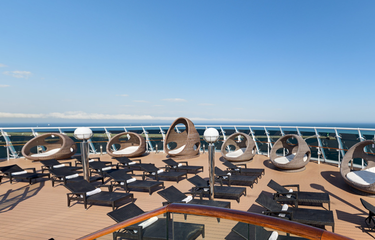 Top 18 Exclusive Solarium